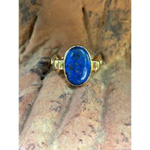 Ring In 18 Ct Gold With Lapis Lazuli Cabochon