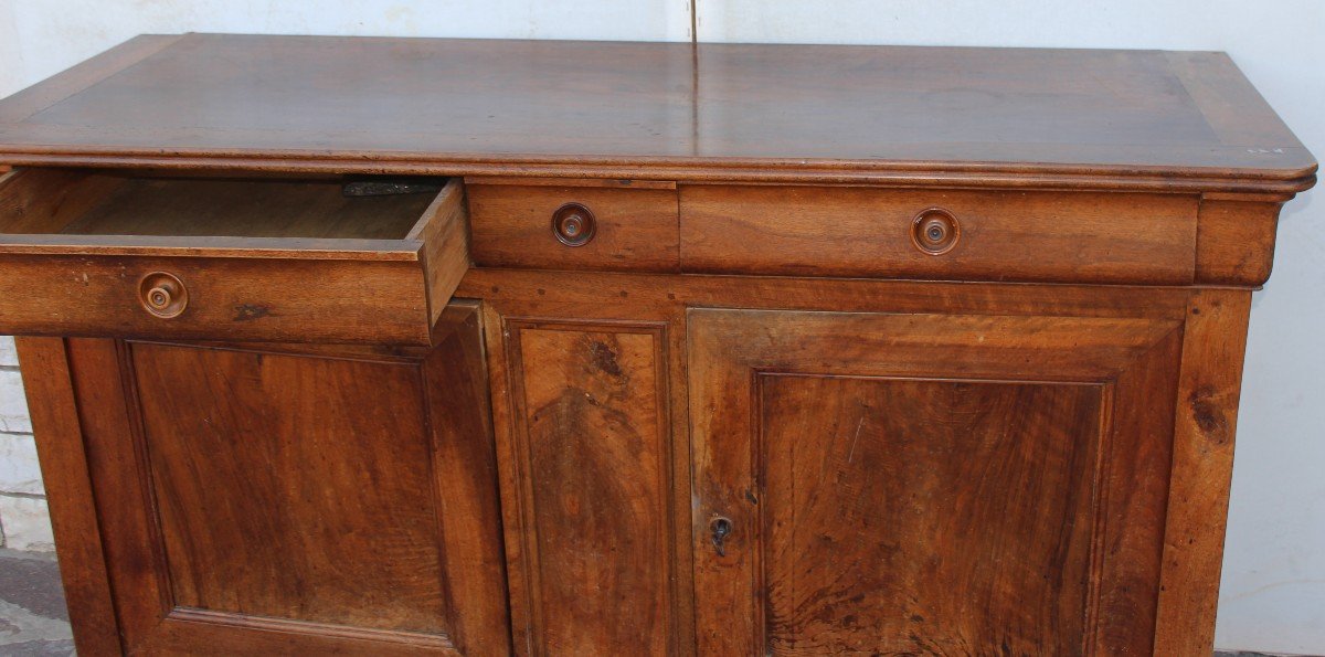 CREDENZA CAPPUCCINA A DUE PORTE E TRE CASSETTI IN NOCE MASSELLO, VERSO 1870-1880-photo-2