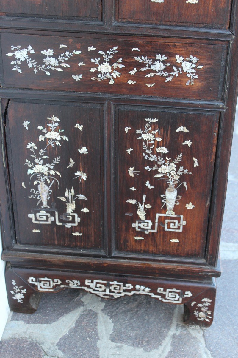 GRANDE CABINET INTARSIATO IN MADREPERLA, VIETNAM XIX SECOLO.-photo-5