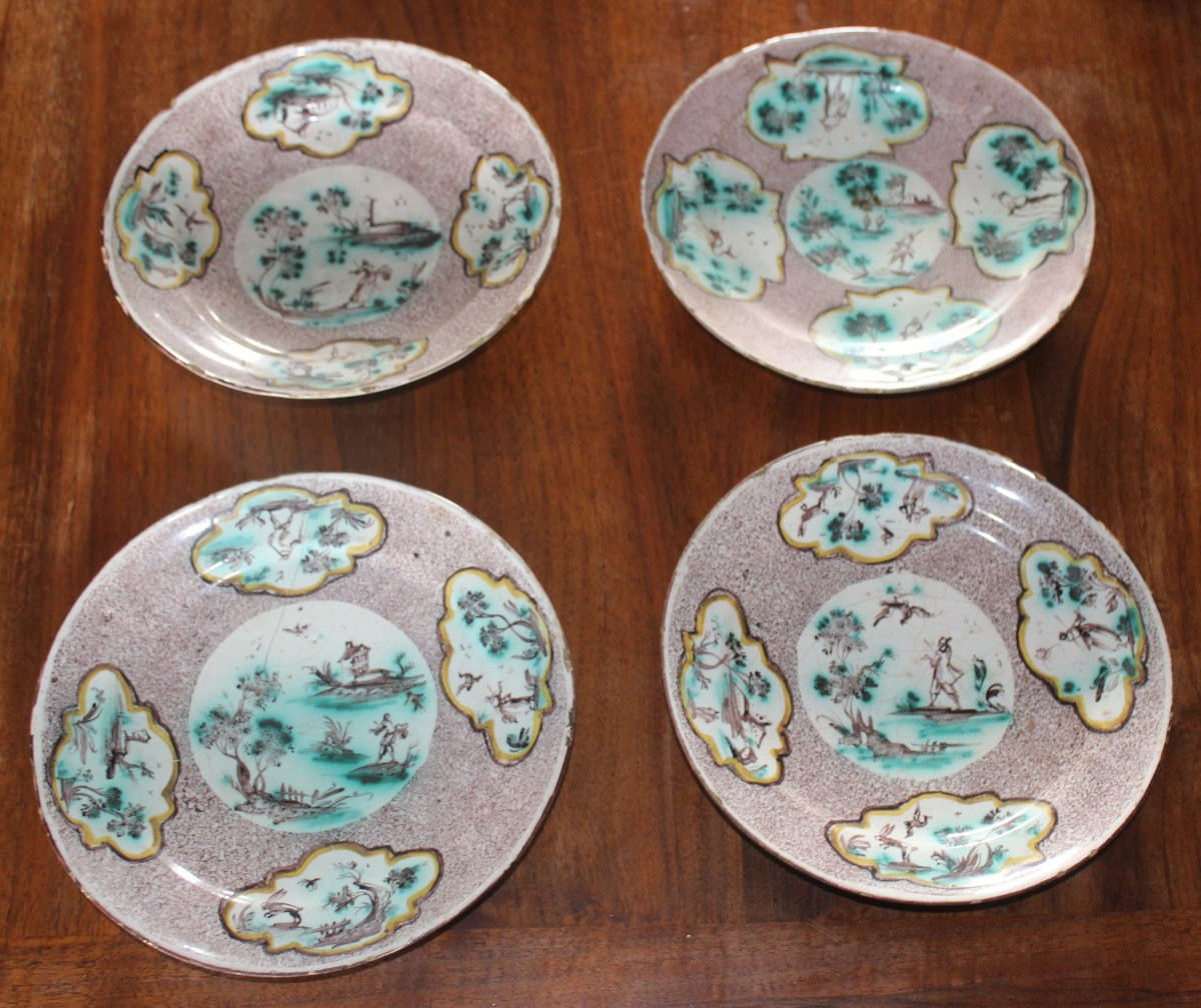 QUATTRO PIATTI IN MAIOLICA POLICROMA, SAVONA XVIII SECOLO, BOTTEGA DI ANGELO LEVANTINO.