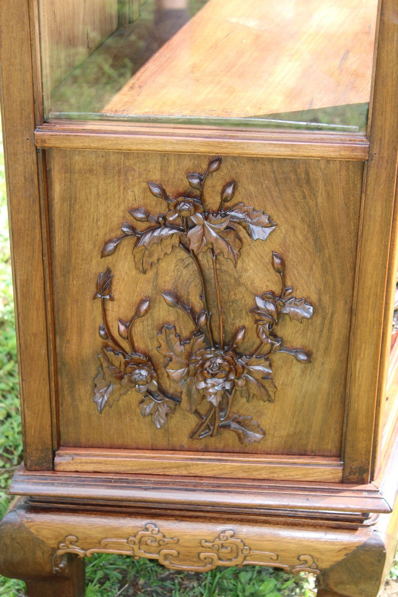 Vetrina orientale in legno intagliato, fine XIX secolo.-photo-2