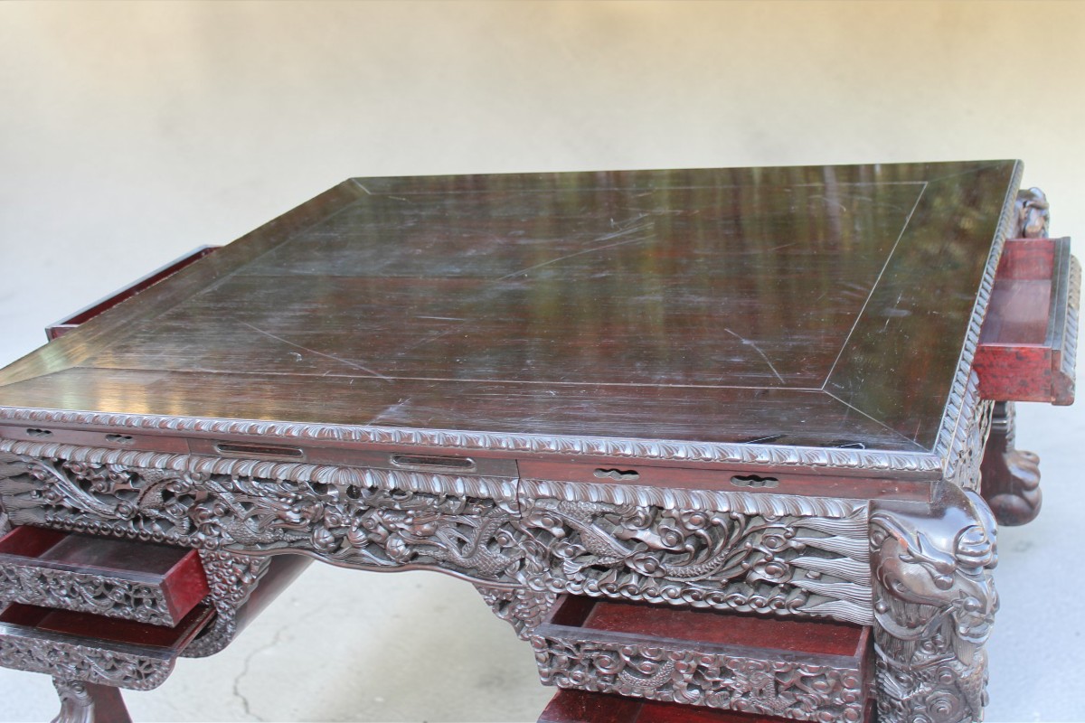 GRANDE SCRIVANIA CINESE IN LEGNO DURO INTAGLIATO, FINE DEL XIX SECOLO.-photo-1