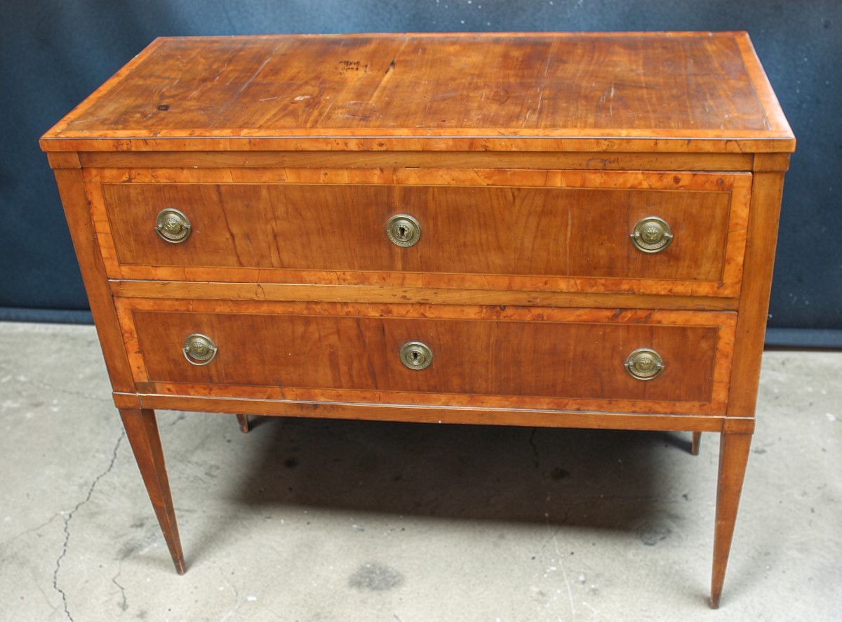 COMò ITALIANO DI EPOCA LUIGI XVI, FINE DEL XVIII SECOLO.