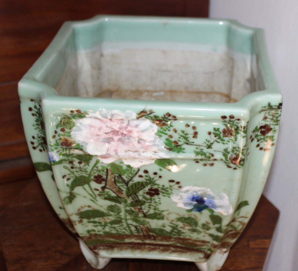 CACHE-POT IN PORCELLANA GIAPPONESE CELADON CHIAMATA SETO, MEIJI PERIODO, FINE DEL XIX SECOLO.