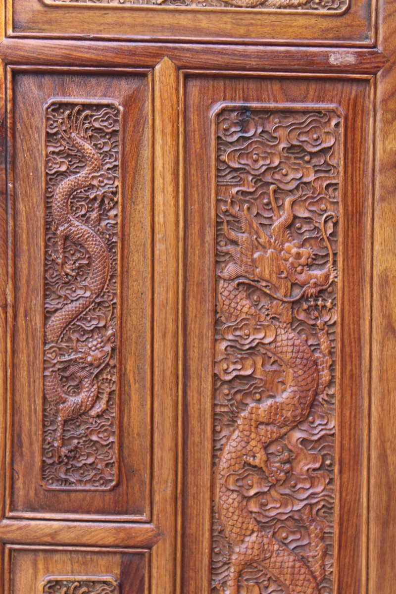 GRANDE PARAVENTO CINESE IN LEGNO ESOTICO CON DRAGHI TRA LE NUVOLE, CINA XX SECOLO.-photo-4