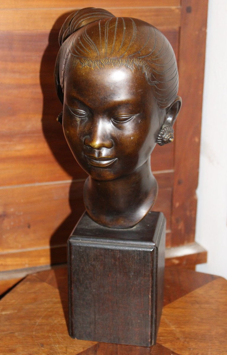 NGUYEN THANH LE (VIETNAM 1919-2006) BUSTO IN BRONZO "RAGAZZA VIETNAMITA", 1950 CIRCA.-photo-2