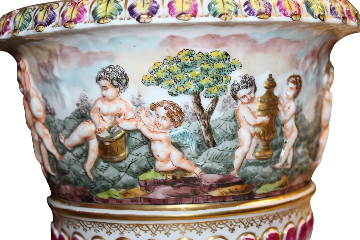 VASO A CRATERE IN PORCELLANA CAPODIMONTE, ITALIA, FINE DEL XIX SECOLO.-photo-1