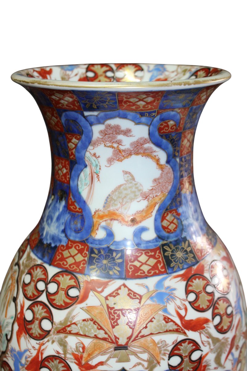 COPPIA DI GRANDI VASI GIAPPONESI A DECORO IMARI, MEIJI PERIODO, FINE XIX SECOLO.-photo-4