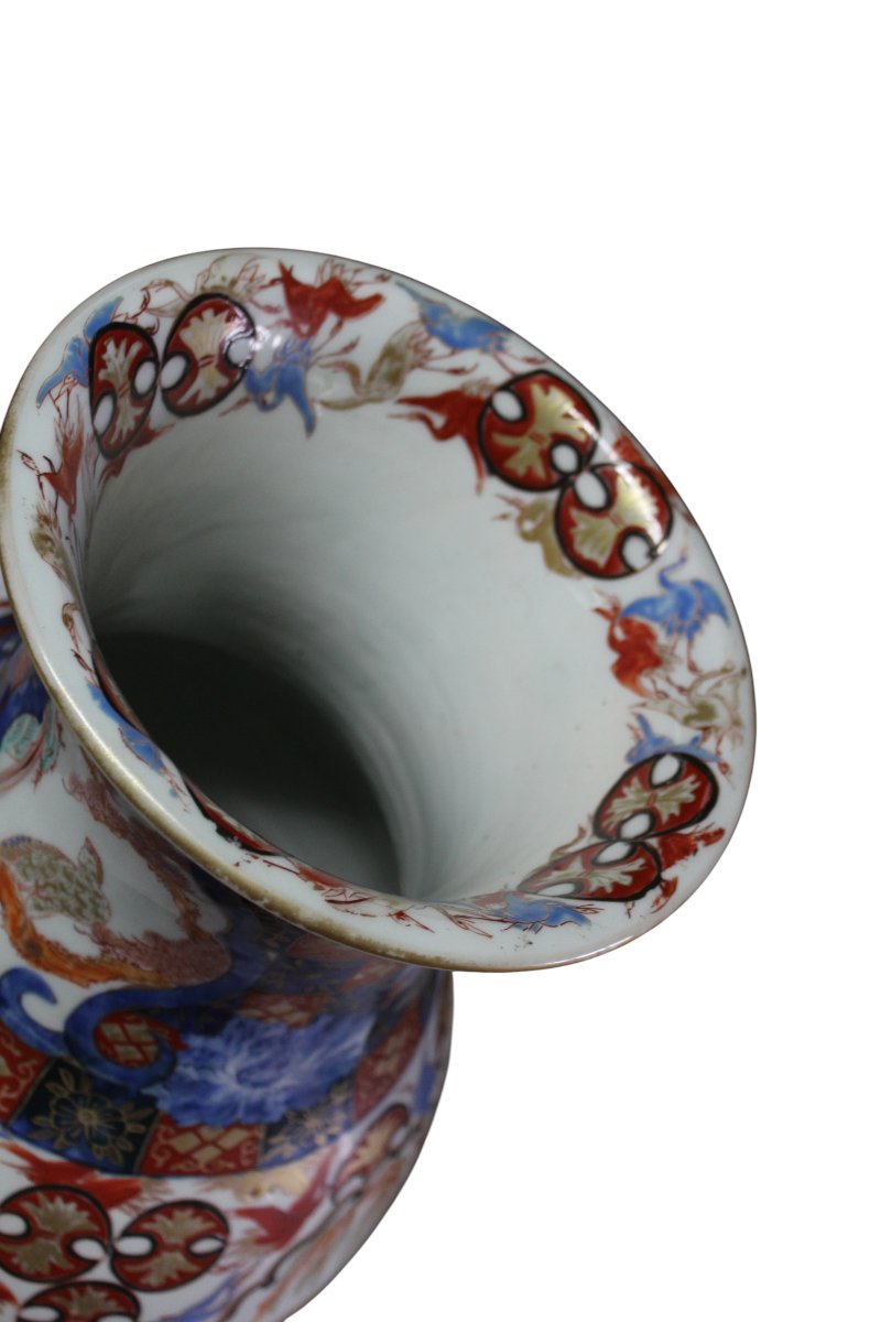 COPPIA DI GRANDI VASI GIAPPONESI A DECORO IMARI, MEIJI PERIODO, FINE XIX SECOLO.-photo-2