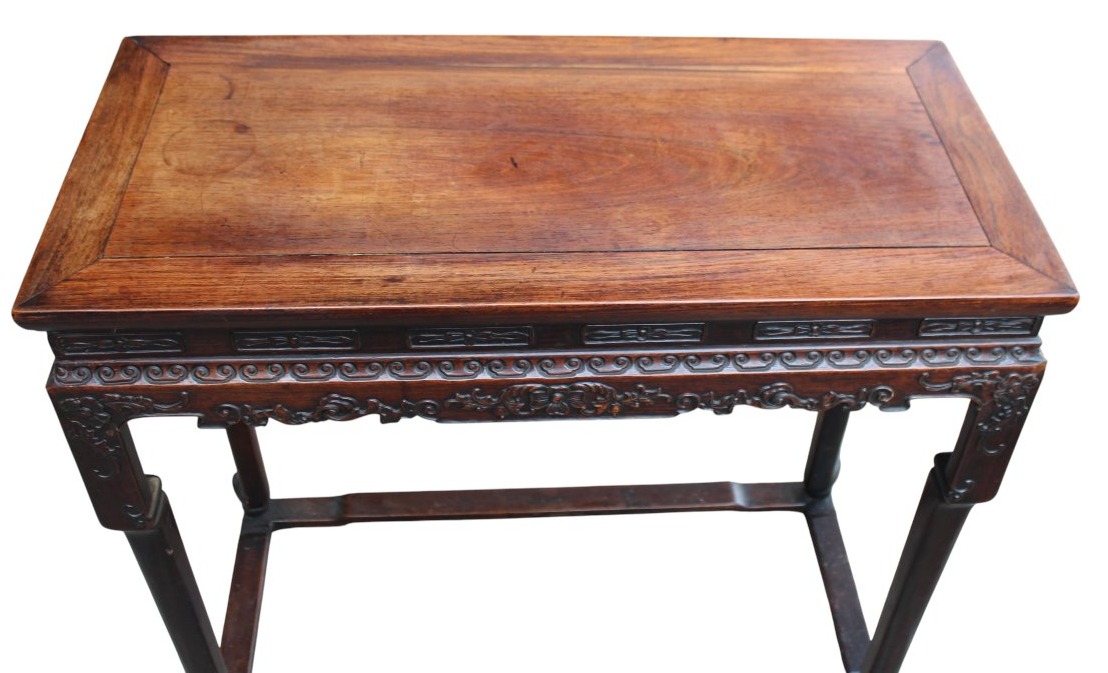TAVOLINO CONSOLLE CINESE IN LEGNO DURO INTAGLIATO, DINASTIA QING, XIX SECOLO.-photo-3