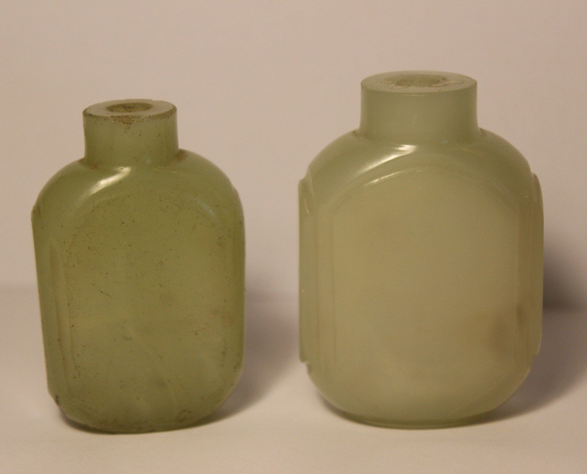Deux Tabatieres (snuff Bottle) En Jade Celadon, Chine XIX Siecle