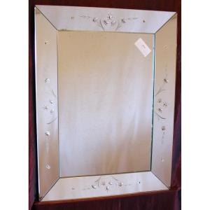 57 X 75 Cm Rectangular Venetian Mirror With Sloping Sides And Etched Glass 