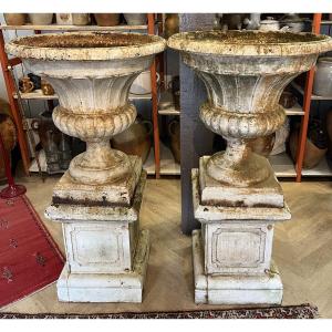 Important Pair Of Planters With Base