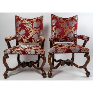 Pair Of Carved And Molded Walnut Hairdressing Armchairs, Italy, Early 18th Century