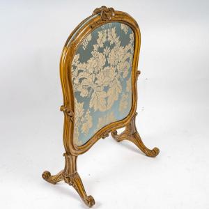 Louis Delanois (1731-1792) Louis XV Period Fireplace Screen In Carved Walnut Circa 1740-1750