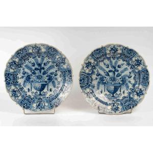 Pair Of Delftware Dishes With Floral Decoration, Manufacture Pot à Fleurs Dorées Circa 1750