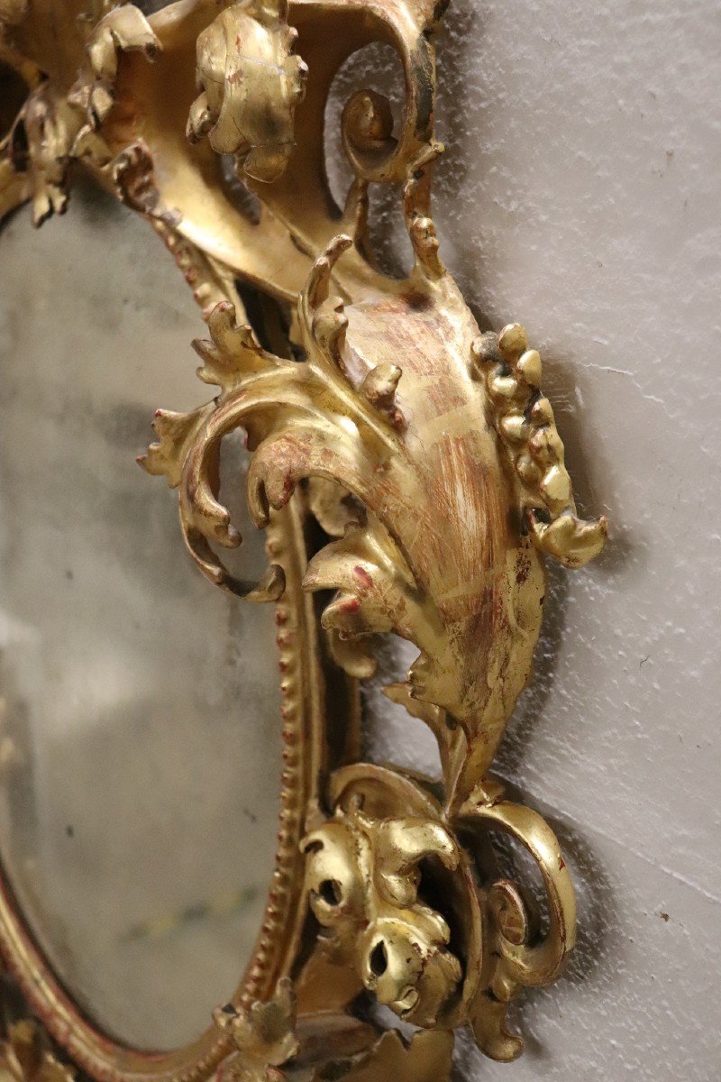 Specchio antico ovale in legno intagliato e dorato, XVIII secolo-photo-4