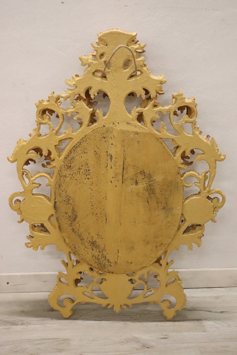 Specchio antico ovale in legno intagliato e dorato, XVIII secolo-photo-7