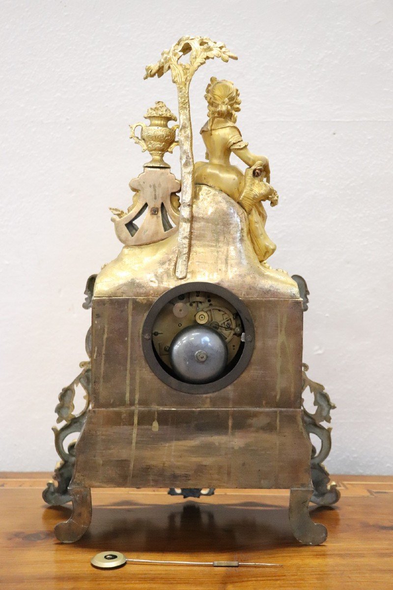 Orologio da tavolo antico in bronzo dorato, XIX secolo-photo-4