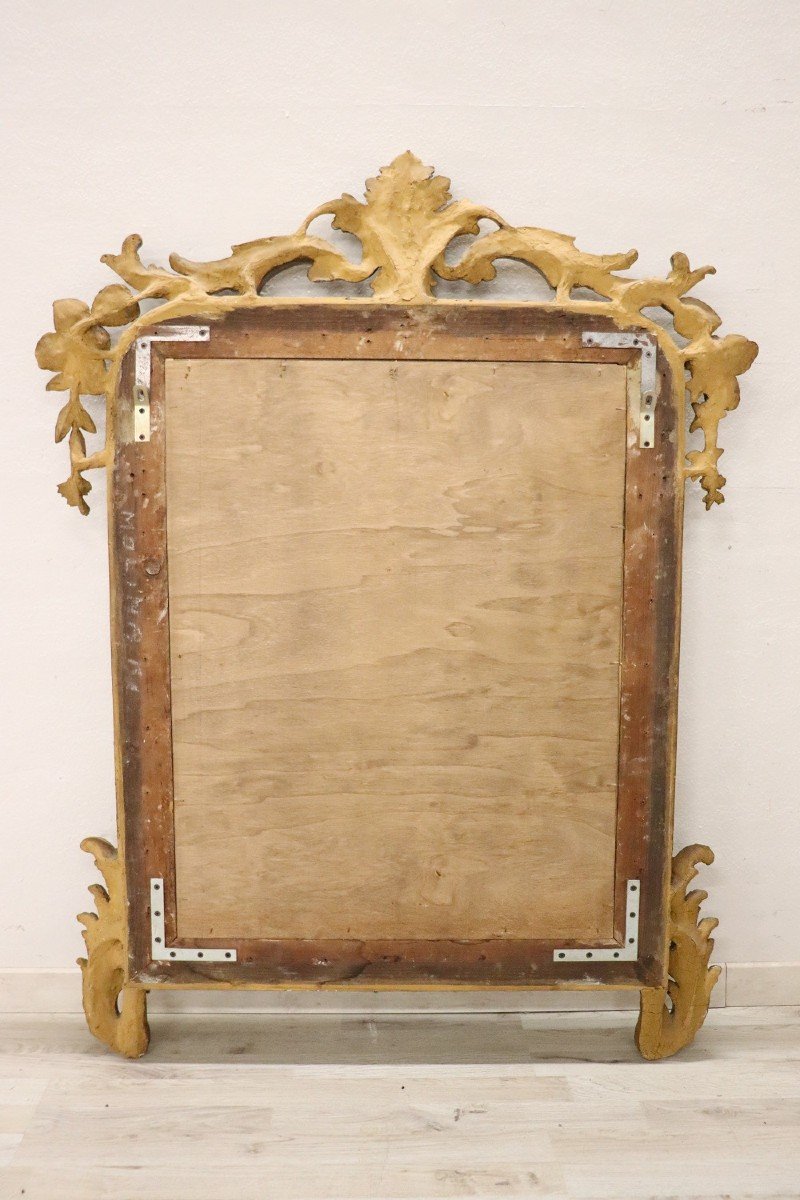 Specchio da parete antico in legno intagliato e dorato, metà XIX secolo-photo-5