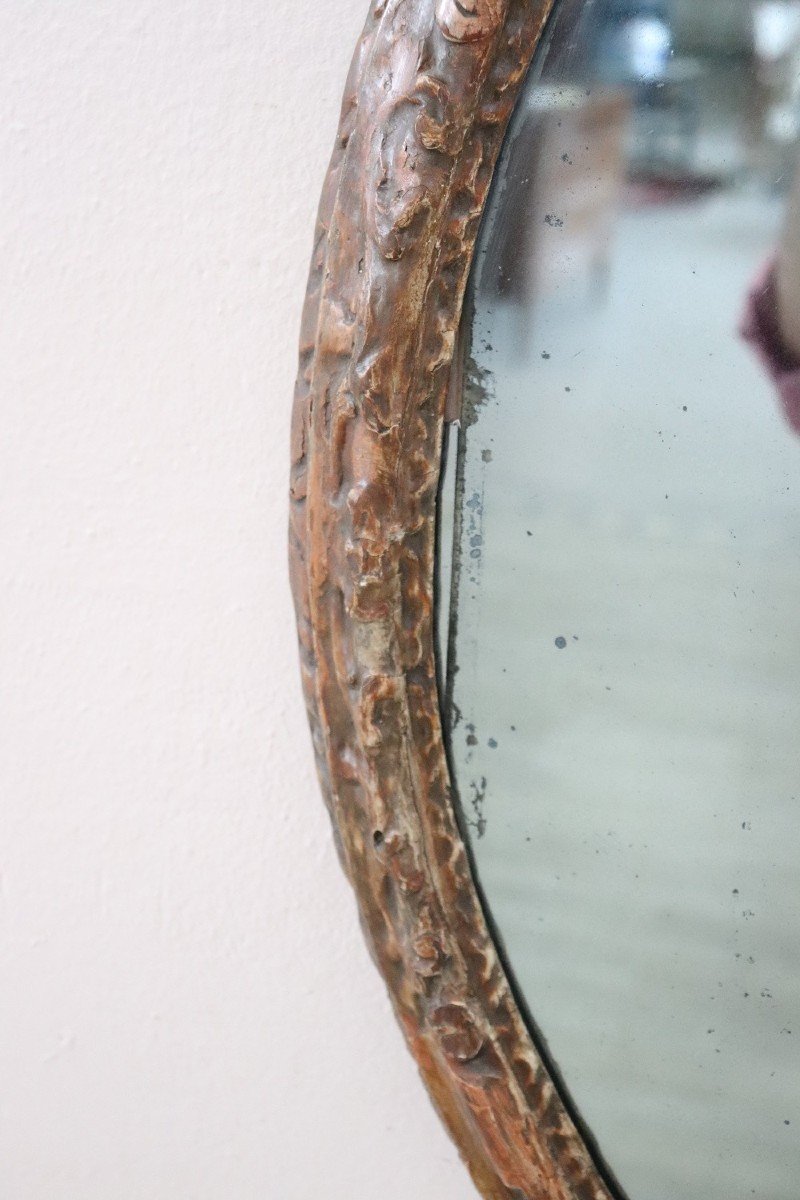 Specchio da parete antico in legno intagliato, fine XVII secolo-photo-4
