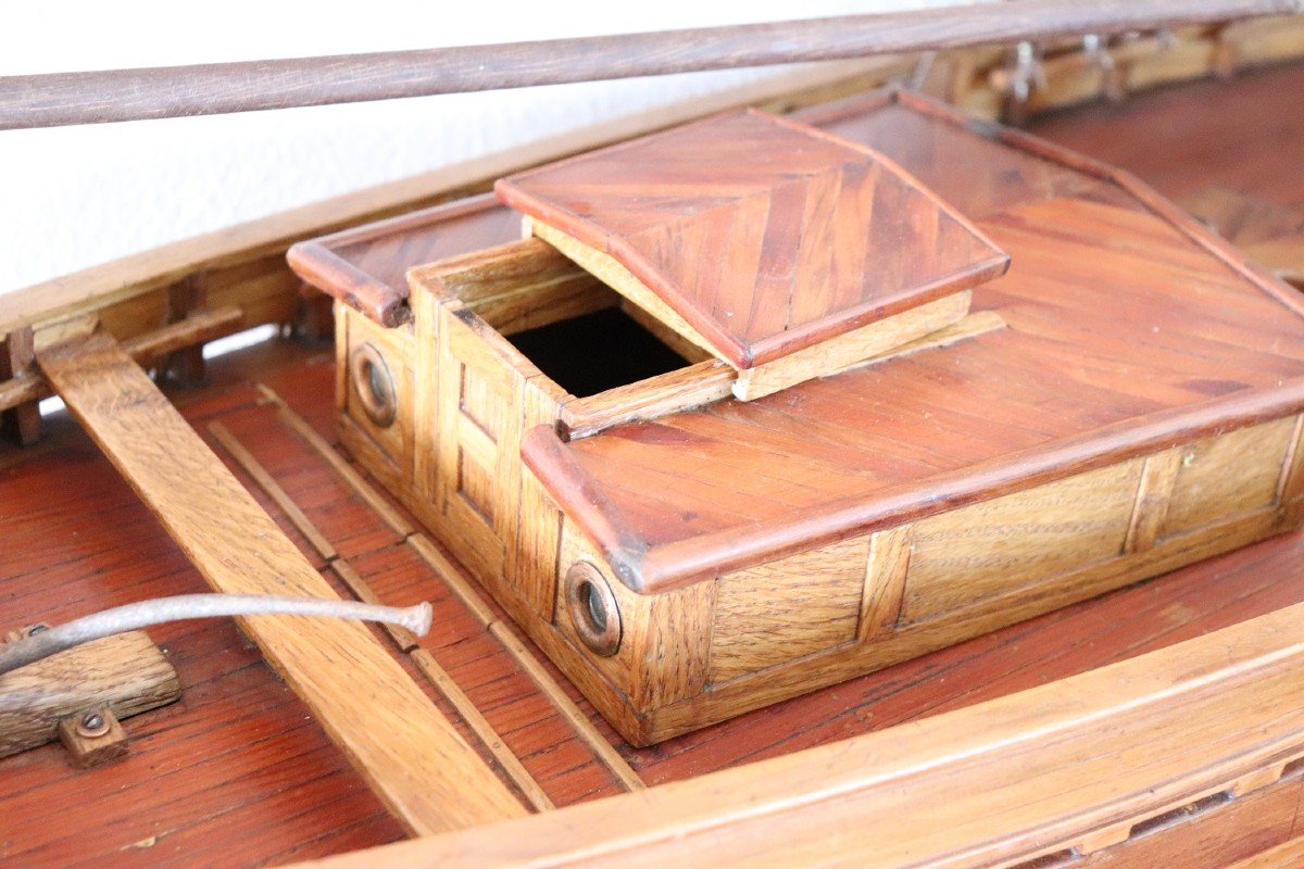 Barca a vela in legno fatta a mano-photo-3