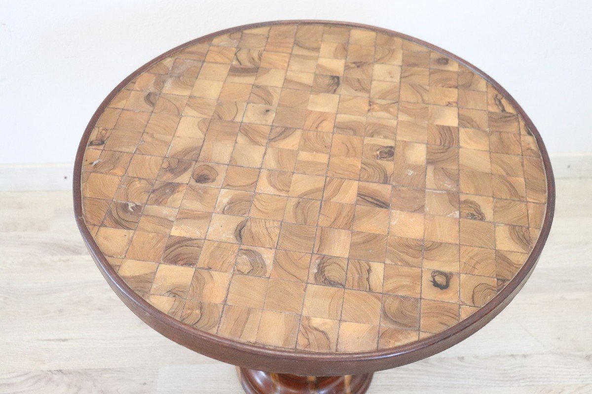 Tavolino in legno intarsiato-photo-1