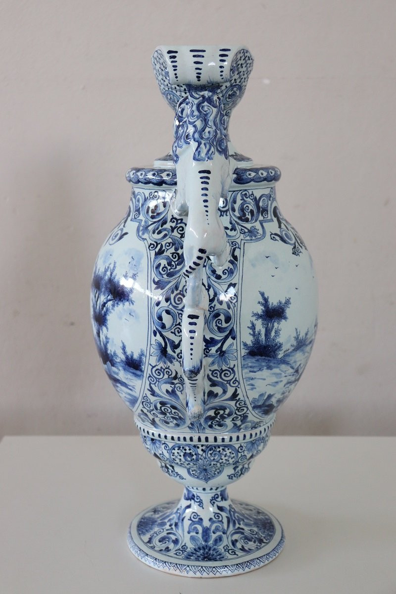 Vaso in maiolica con leoni, XIX secolo-photo-1