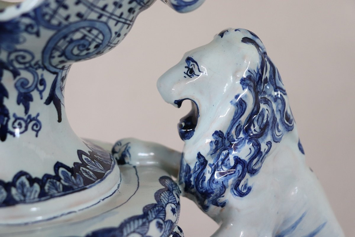 Vaso in maiolica con leoni, XIX secolo-photo-7