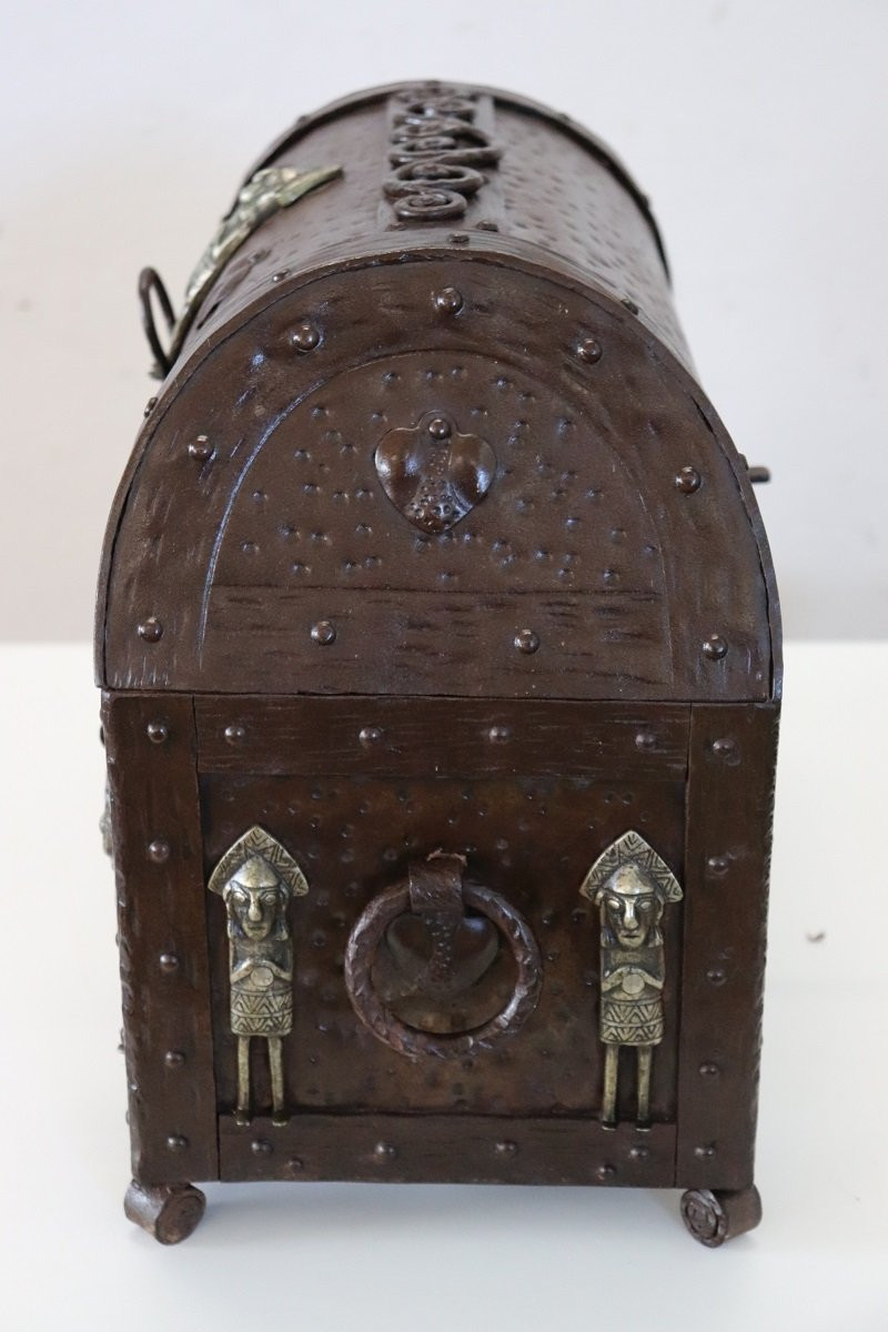 Cofanetto decorativo in ferro-photo-1