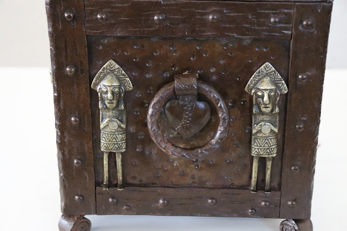 Cofanetto decorativo in ferro-photo-2