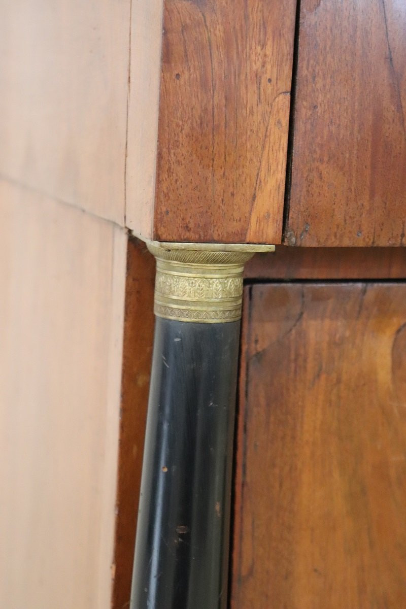 Antico comodino in noce, Italia, inizio XIX secolo-photo-4