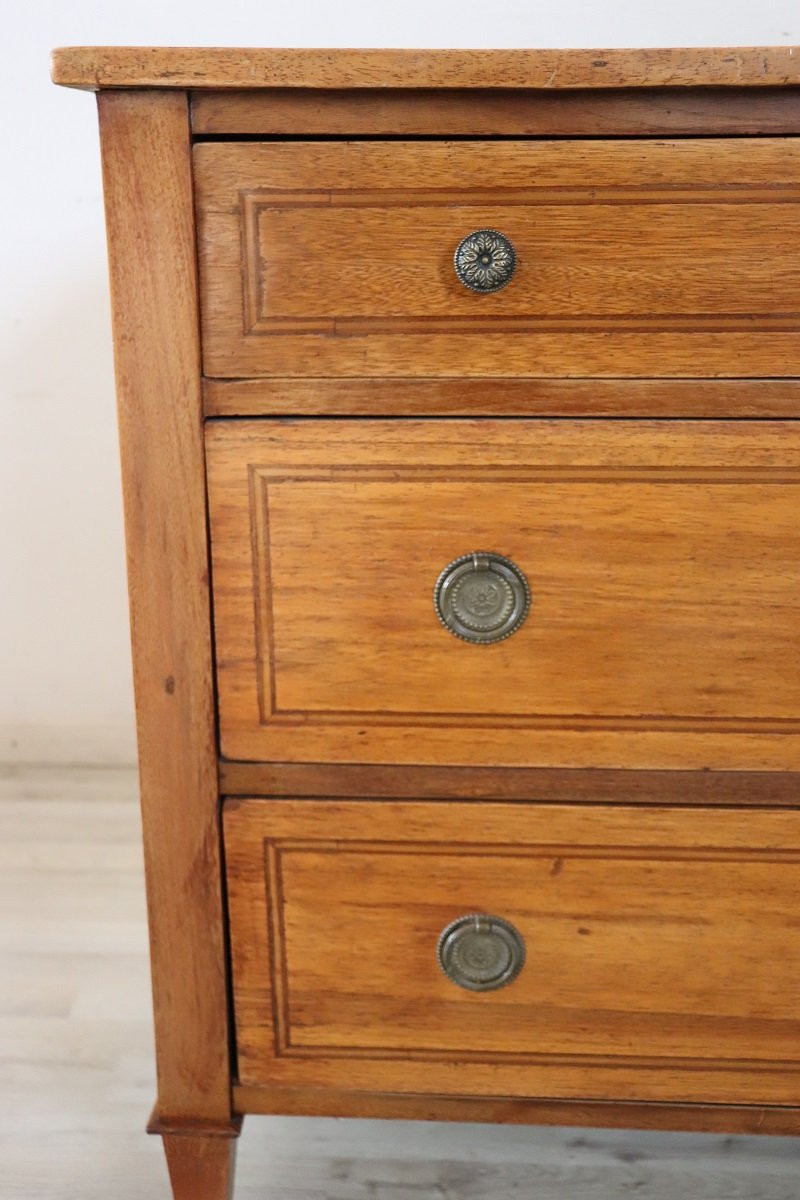 Cassettiera antica in noce intarsiata, Italia, fine XVIII secolo-photo-1