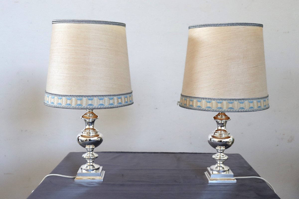 Elegante coppia di lampade da comodino in metallo argentato, Italia anni '70-photo-2