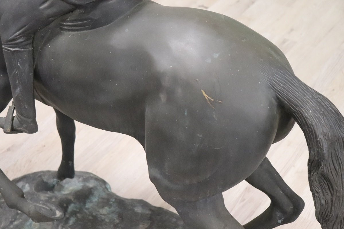 Scultura in bronzo firmata, fantino a cavallo, altezza 103 cm-photo-6