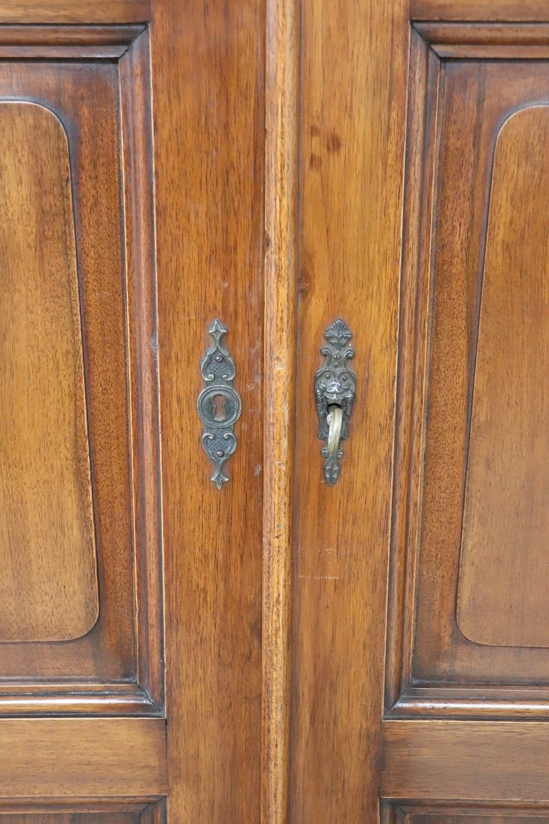 Armadio quattro ante in noce massello, Italia, metà del XIX secolo-photo-5