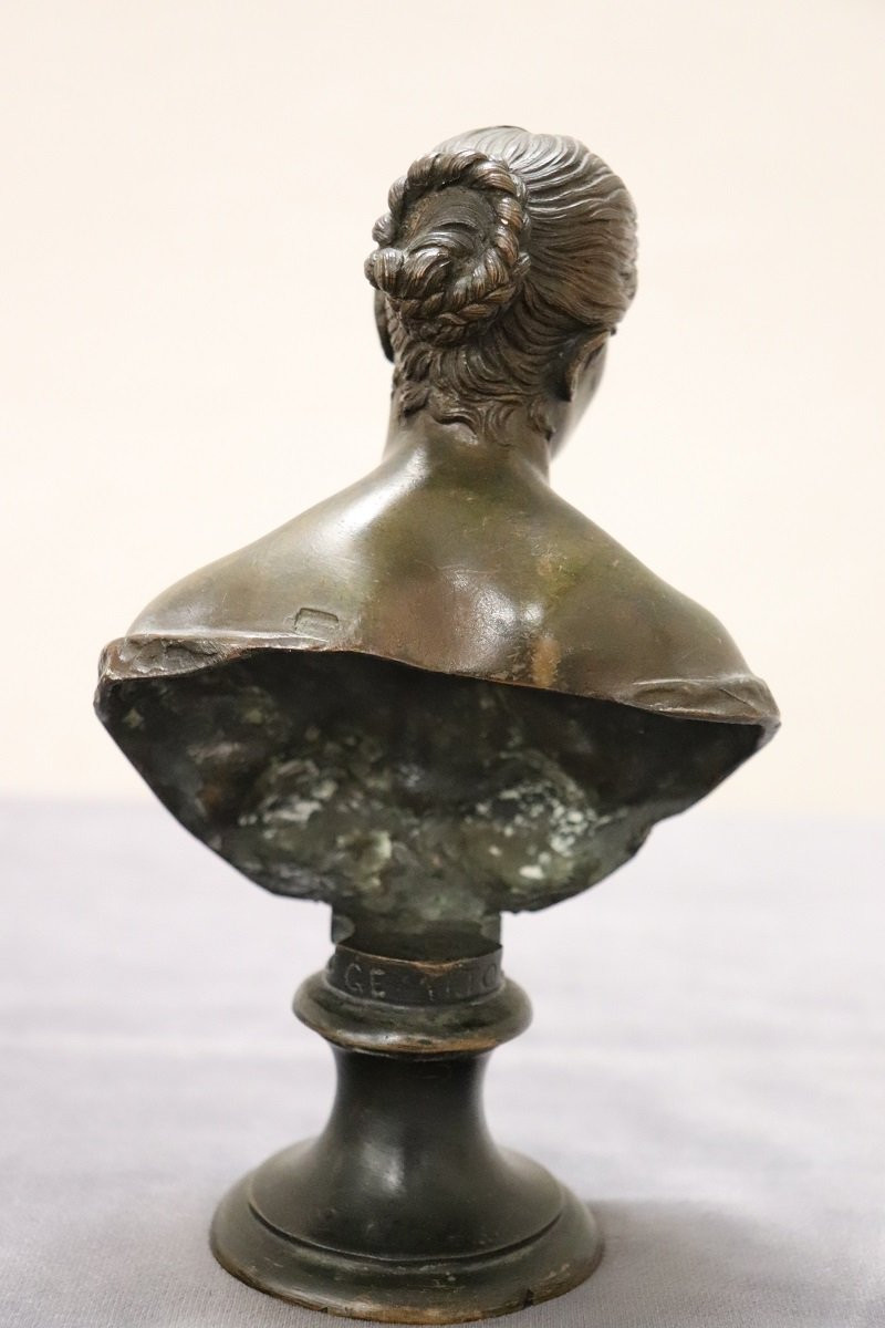 Piccolo busto di giovane donna in bronzo, Italia, firmato Gemito-photo-1