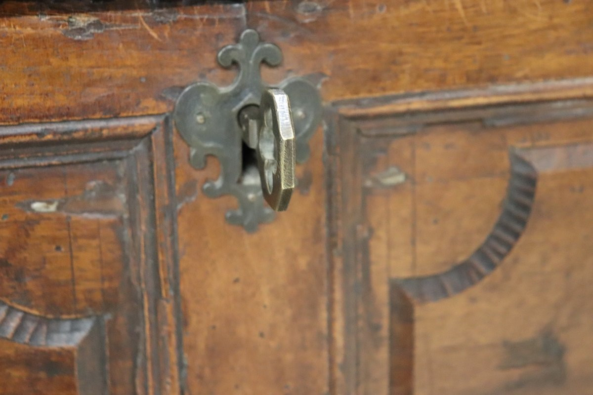 Cassapanca antica in noce massello, Italia XVIII secolo-photo-2