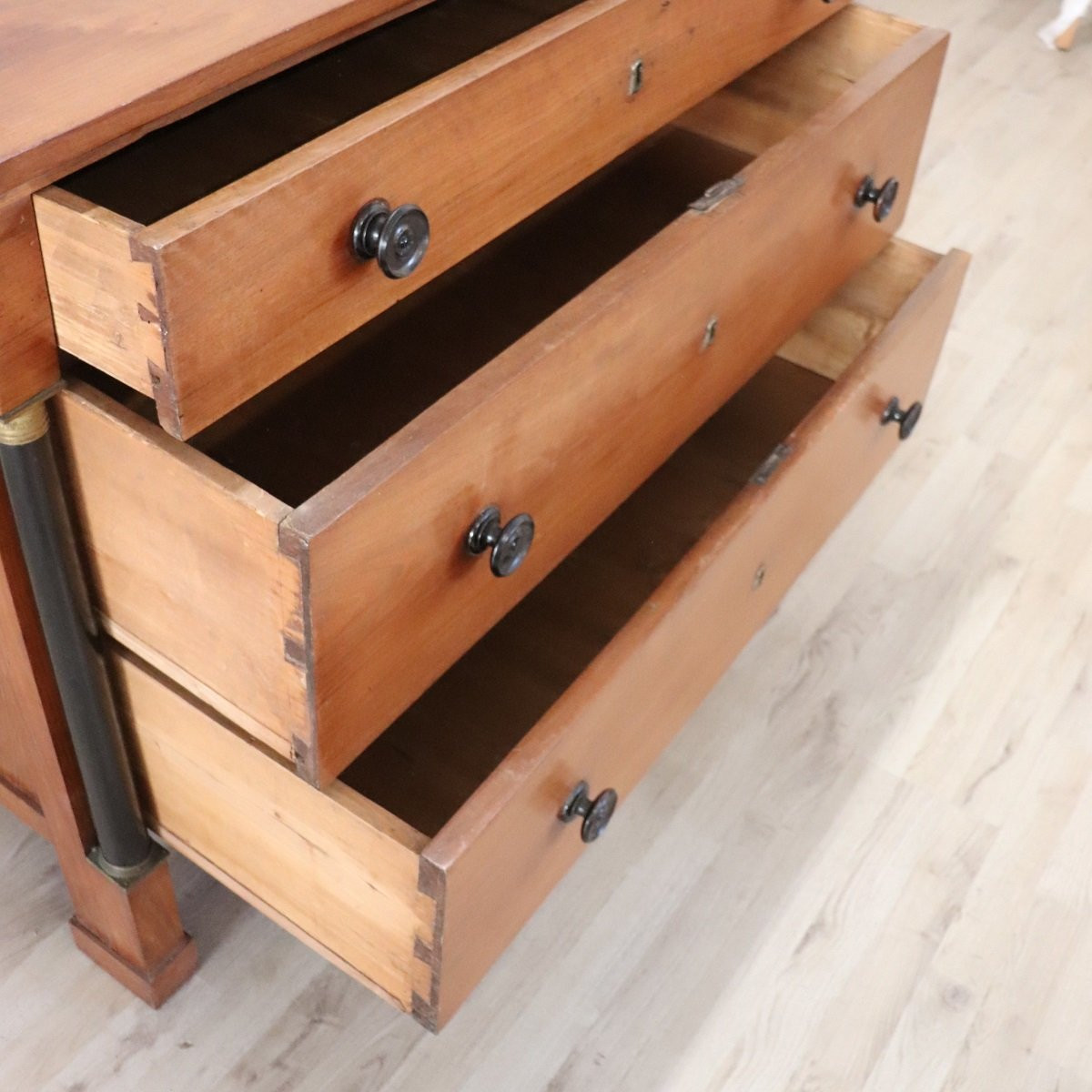 Cassettiera antica in noce massello, Italia, inizio XIX secolo-photo-6