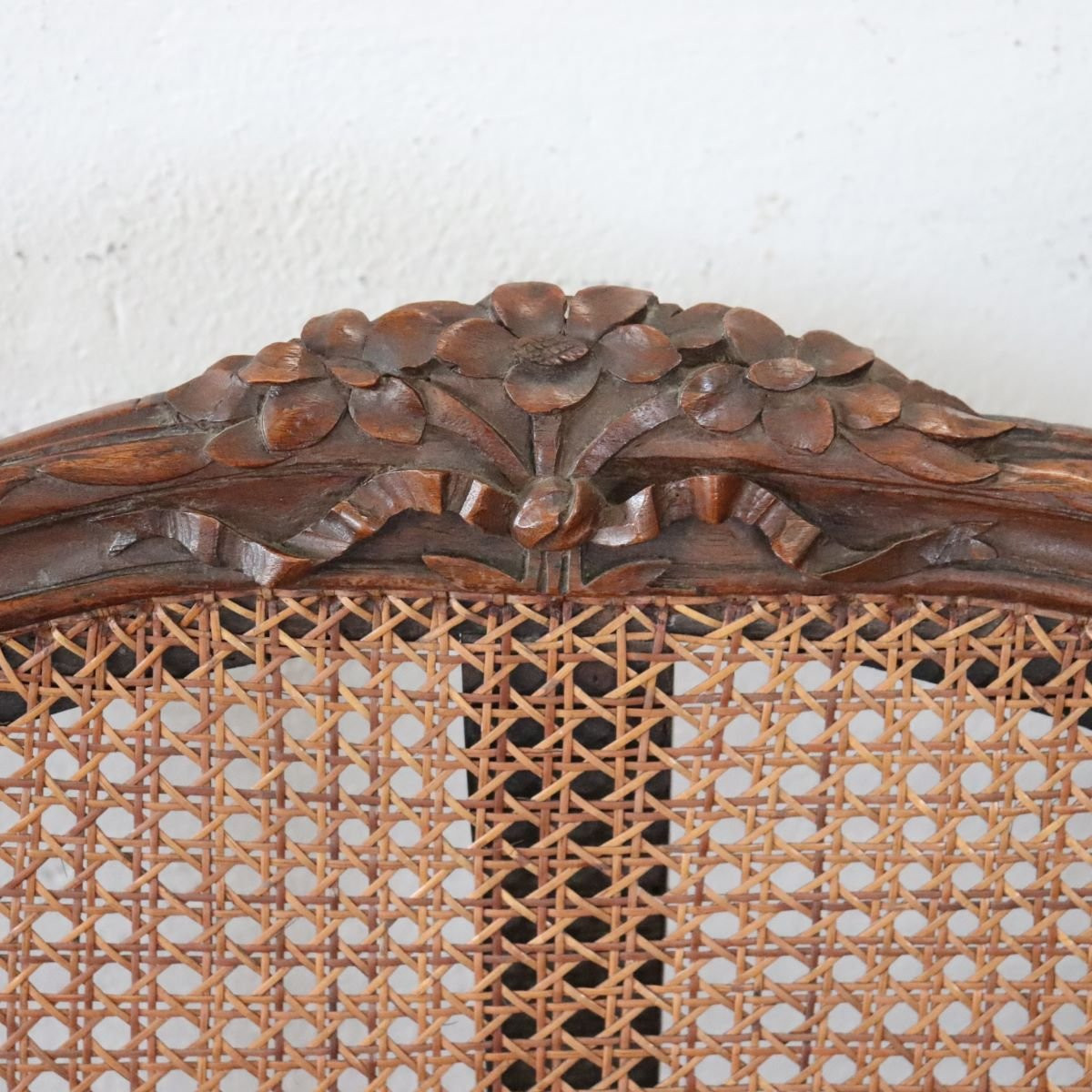 Divano antico in noce e paglia di Vienna, Italia, XVIII secolo-photo-4