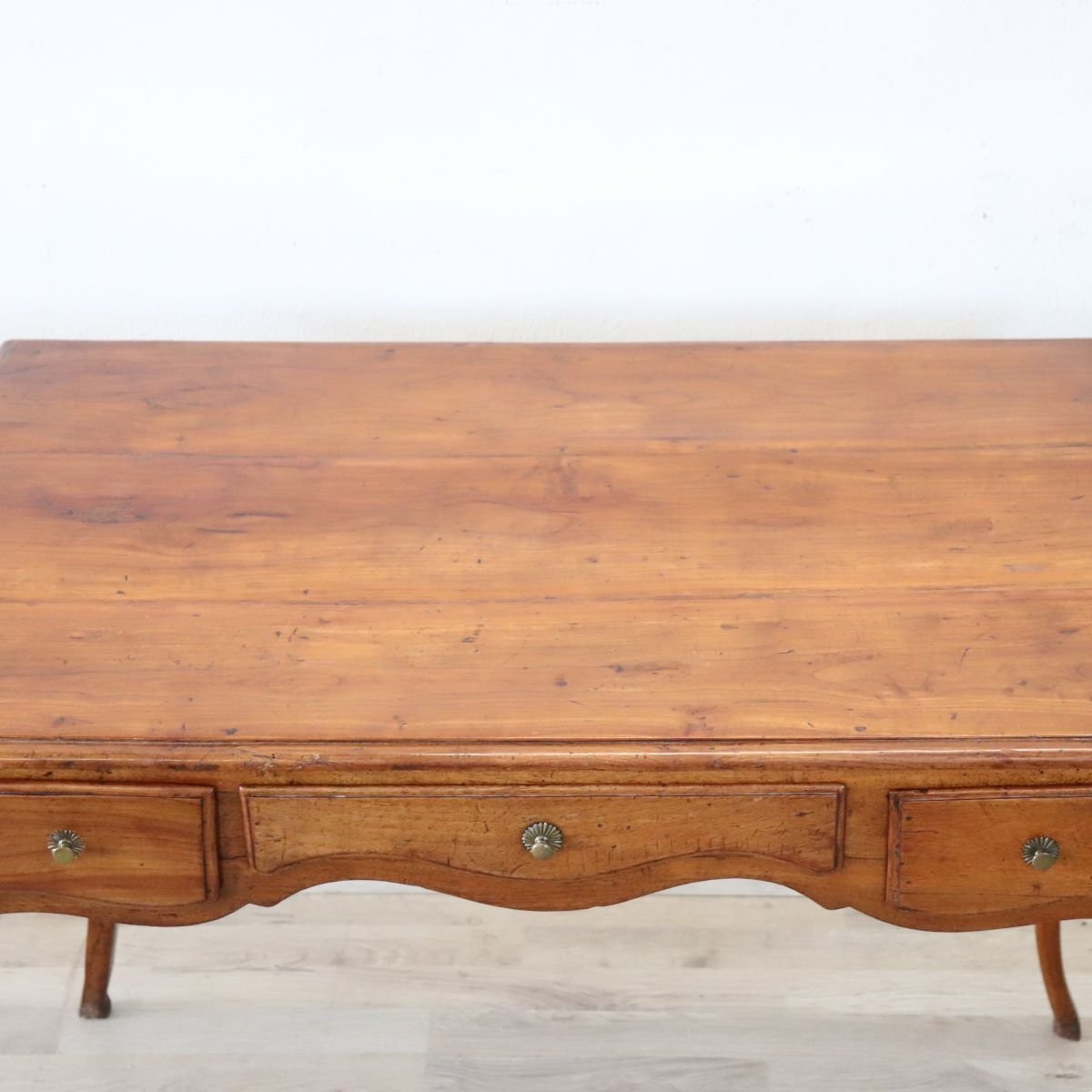 Scrivania antica in legno di noce e ciliegio, Italia, XVIII secolo-photo-4