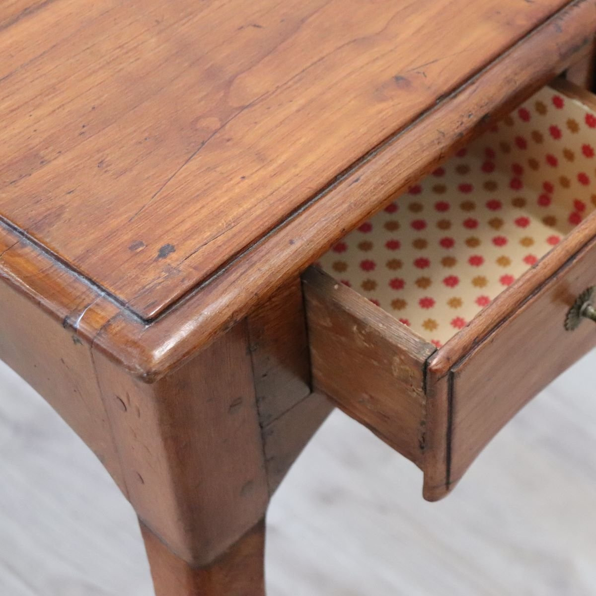 Scrivania antica in legno di noce e ciliegio, Italia, XVIII secolo-photo-8