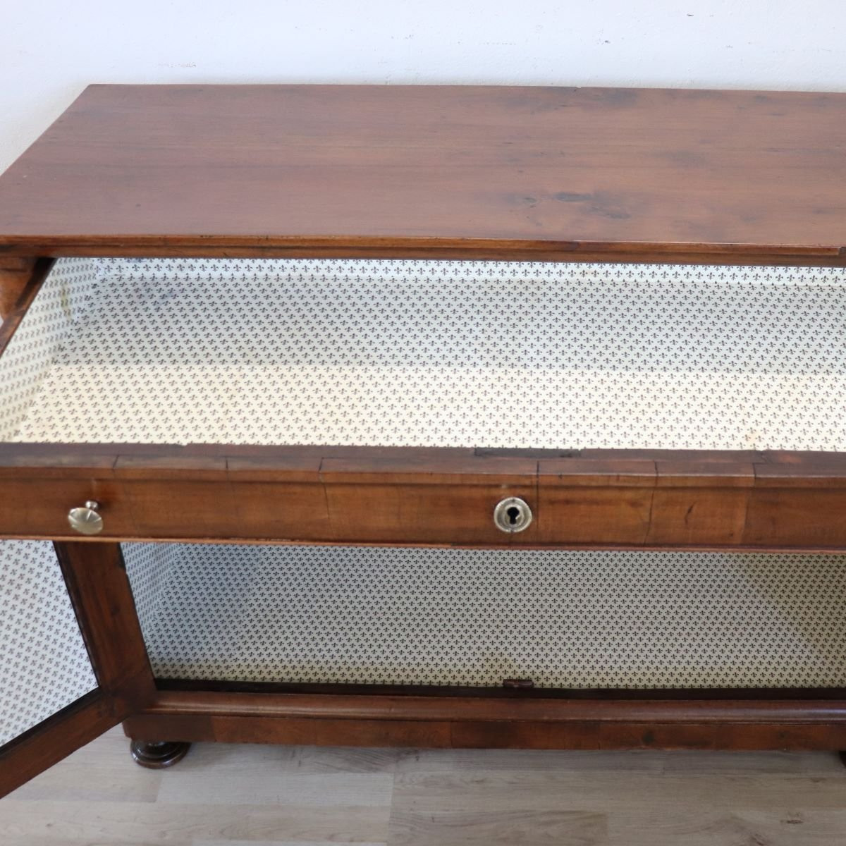 Credenza antica in noce, Italia, metà del XIX secolo, restaurata.-photo-3