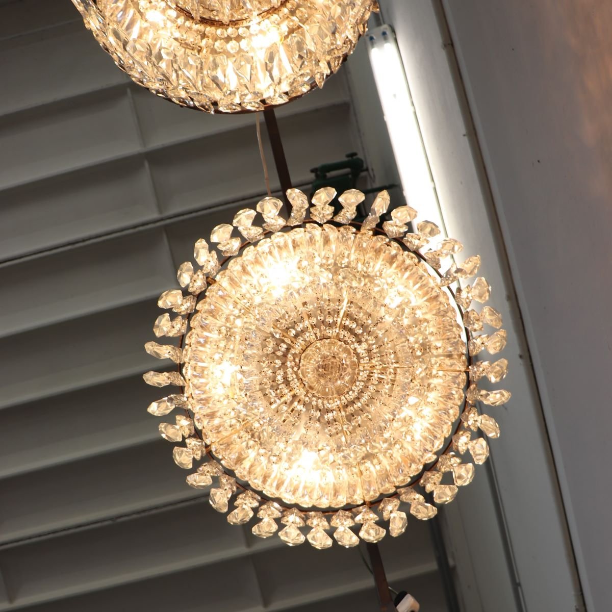 Spettacolari lampadari con grandi gocce di cristallo, Italia, inizio XX secolo-photo-4