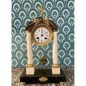 Ancient Pendulum Called Portico In Marble Empire Style Directoire Beginning Of The XIX Eme Century