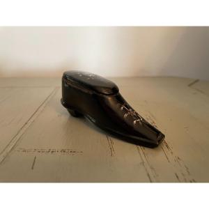 Old Snuff Box In Blackened Lacquered Wood Shoe Late 19th Century Mother-of-pearl Inlay