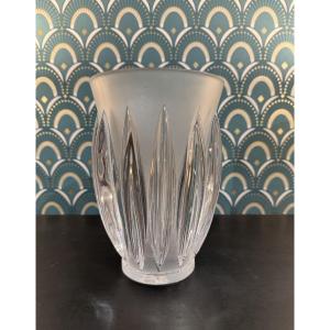 Old Crystal Vase From The House Of Lalique, Courchevel Model, 20th Century 