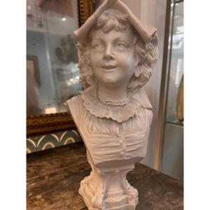 Antique Large Bust In Porcelain Biscuit From The End Of The 19th Century, Perfect Condition, Lace