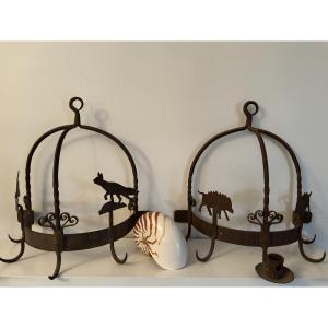 Antique Pair Of Half Office Crowns In Wrought Metal, Early 20th Century Folk Art 