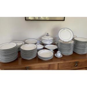 Important 19th Century Porcelain Dinner Service With 89 Pieces In White And Blue 